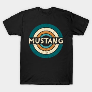 Retro Styles Mustang Name Birthday 70s 80s 90s Circle T-Shirt